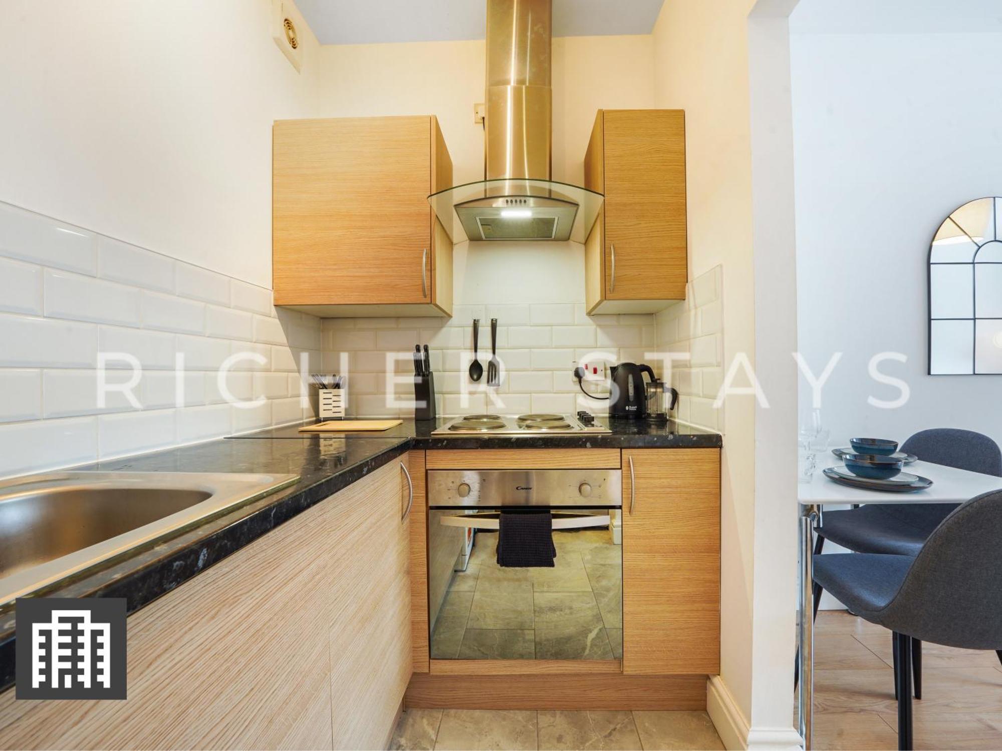 Stylish Canary Wharf Apt, Corporates And Tourists 런던 외부 사진